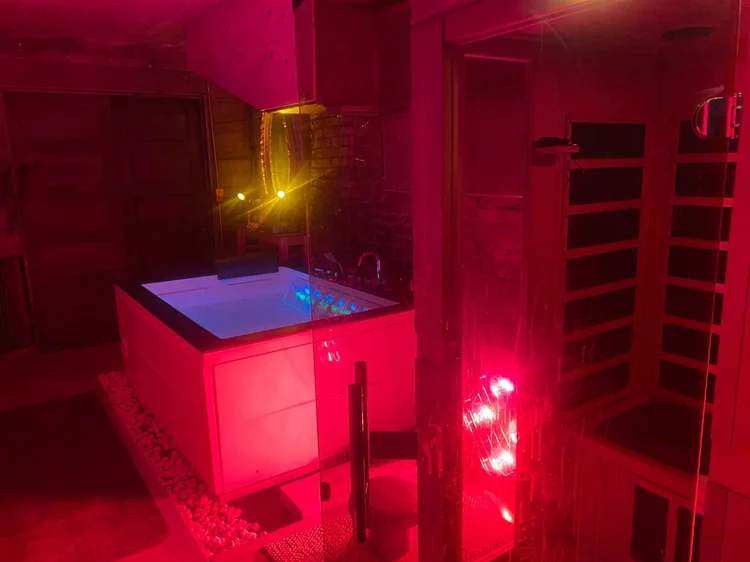 Bathhouse Spa — Clubhouse